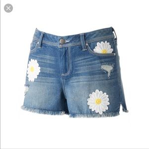 LC Lauren Conrad Embroidered Daisy Shorts NWT